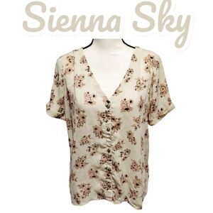 𝅺sienna Sky top floral womens size medium